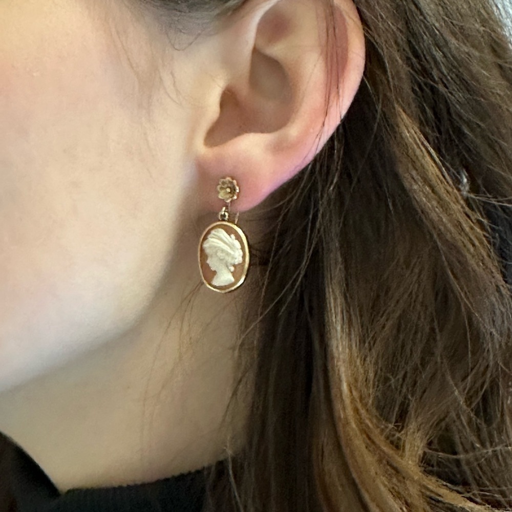 VINTAGE 14K real solid gold camafeo earrings - Picture 9 of 16